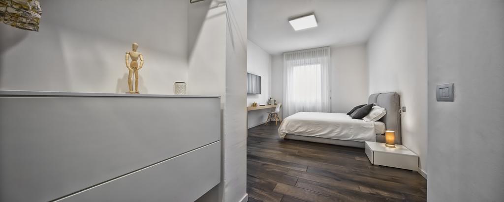 Suite Vogue Luce Voghera Esterno foto